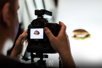 Burger & Buns
